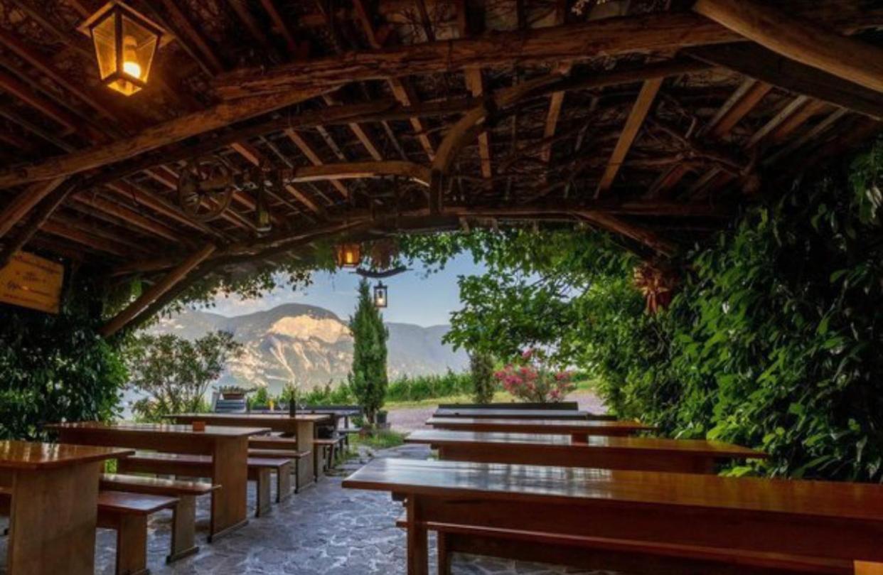 Апартаменты Santlhof - Sauvignon Кортачча Экстерьер фото